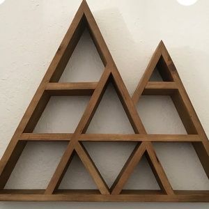 Large triangle crystal shelf
